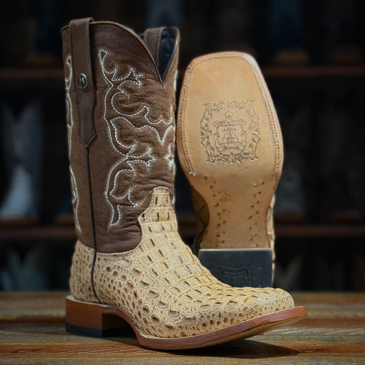 TM205597 – Tanner Mark Boots