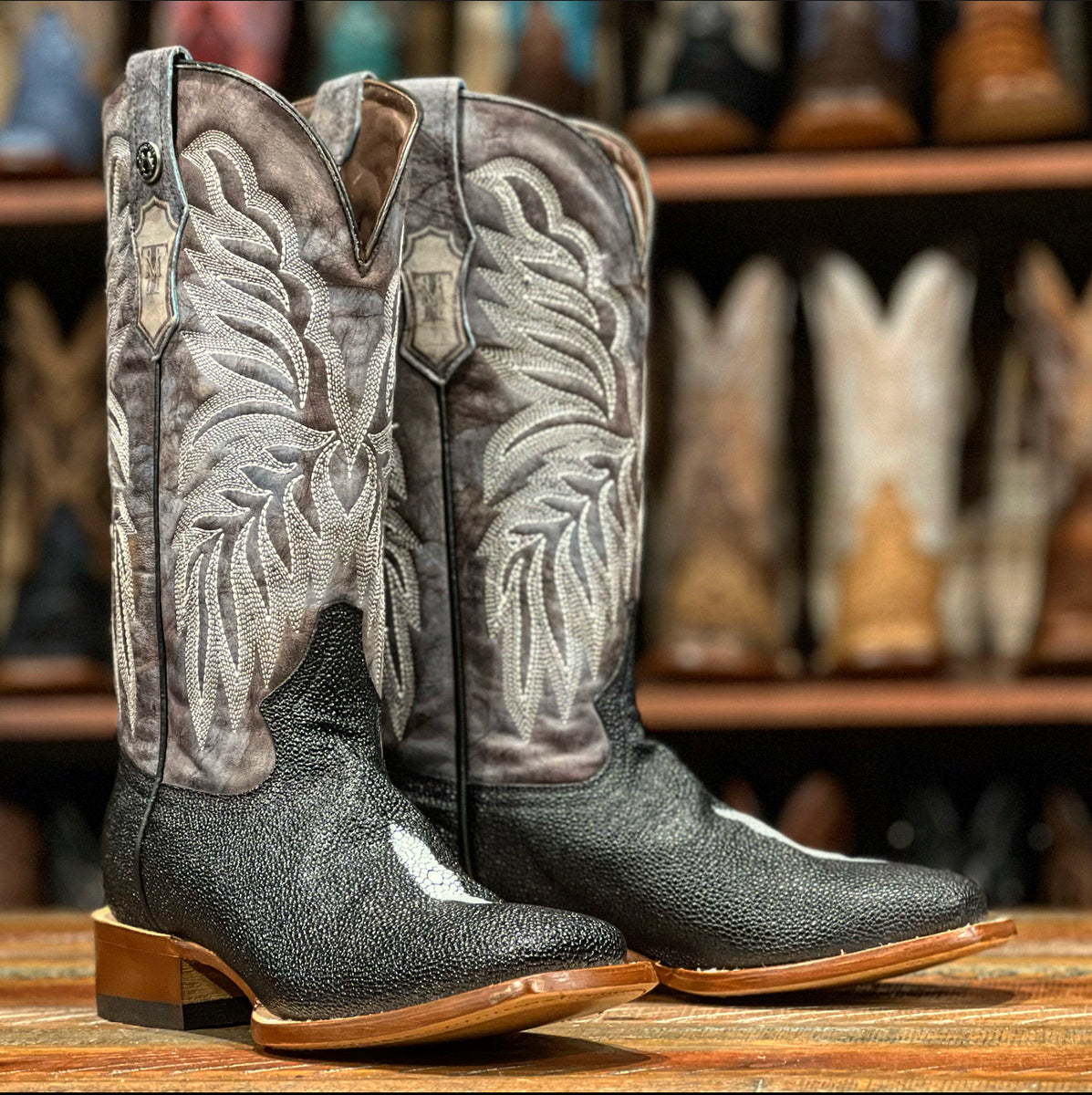 TML207115 – Tanner Mark Boots