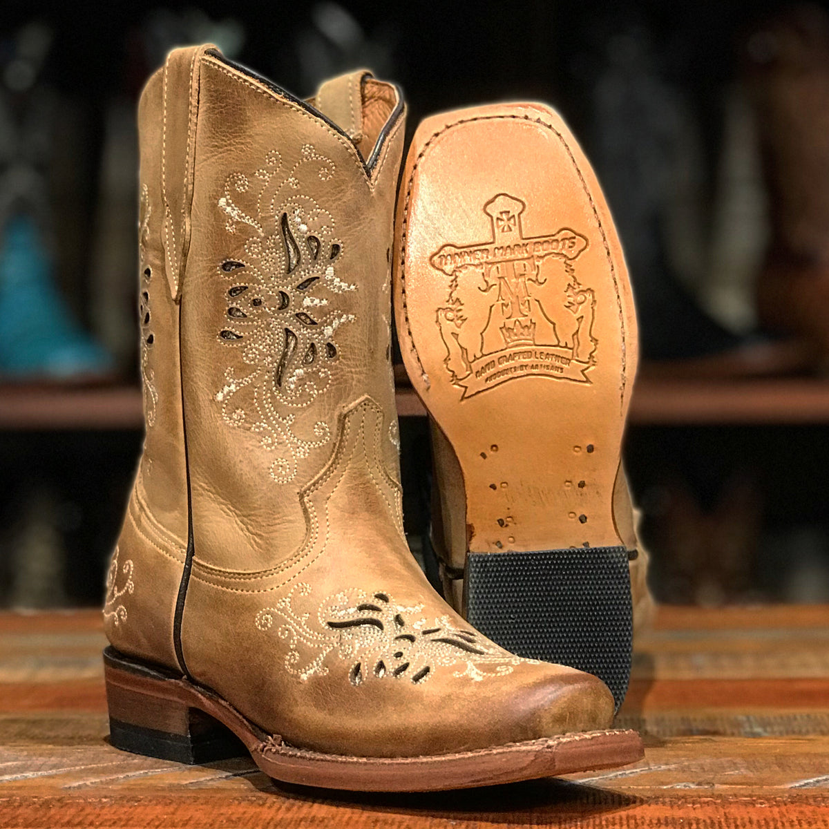 TMG205060 – Tanner Mark Boots