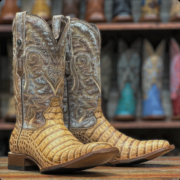 TM207032 – Tanner Mark Boots