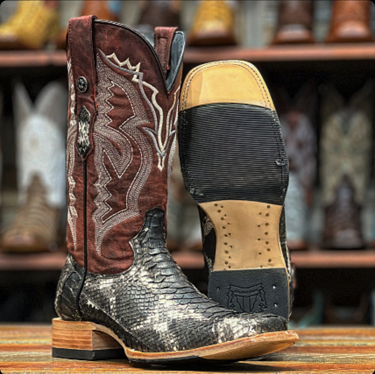 TMX208029 – Tanner Mark Boots